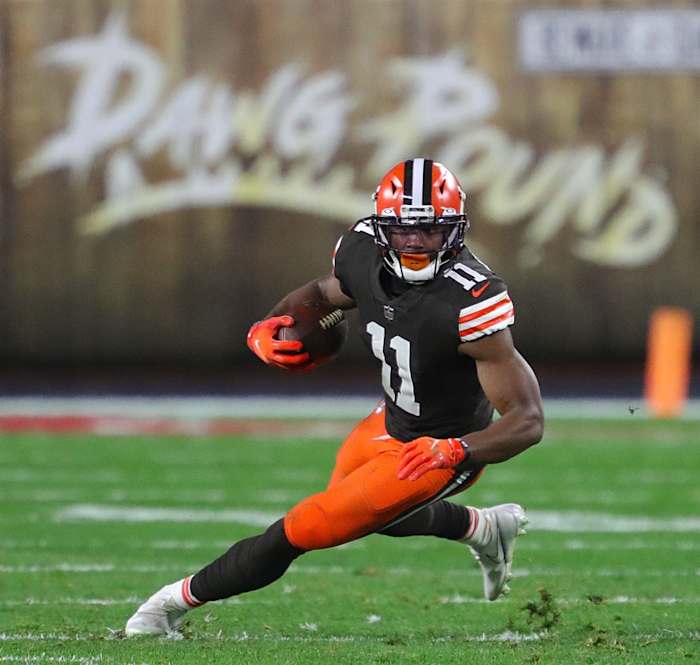Cleveland Browns wide receiver Donovan Peoples-Jones (11) cuts across the field after a reception during the first half of an NFL football game against the Baltimore Ravens, Monday, Dec. 14, 2020, in Cleveland, Ohio. [Jeff Lange/Beacon Journal] Browns 8 1